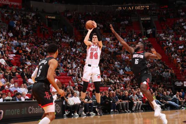 防守上通过 防守上通过